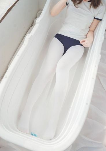 久久精品人人槡人妻人人玩av_BD免费观看视频
