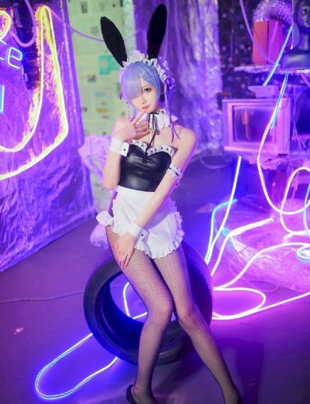 精品久久日产国产一二三区_完整无删减版