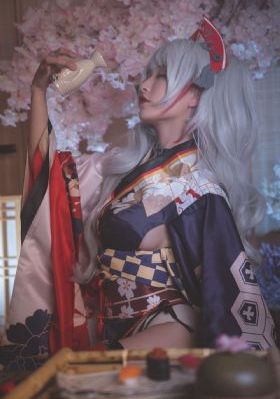 美女张开腿流出白浆_DVD免费观看韩国